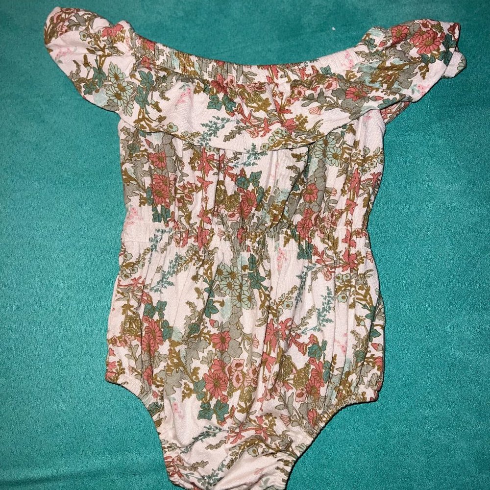 Kate Quinn The Woods Queen Anne’s Lace Off The Shoulder Romper . 6-12 Months
